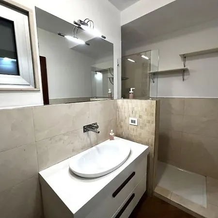 La Casa Di Lucrezia Apartment *