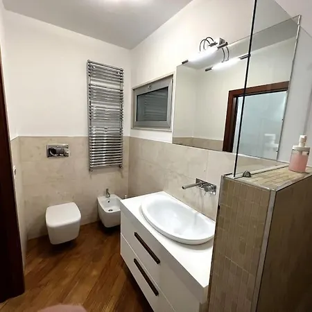 公寓 La Casa Di Lucrezia 巴里